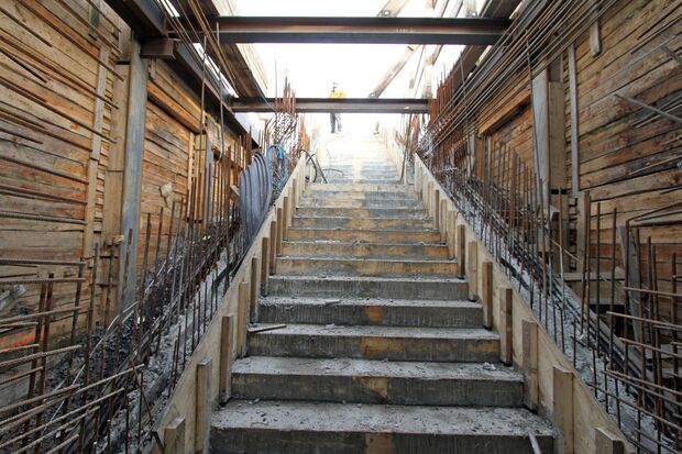 Die Treppe der neuen Unterführung in der Bauphase FOTO: ANDREAS DUNKER