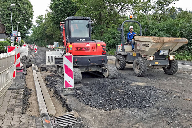 Die Straßenbaustelle auf der B 63 bei Niehaves macht Fortschritte. FOTO: ANDREAS DUNKER