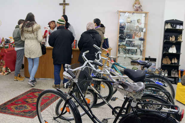Von Schuhen und Kleidung bis hin zu Kinderspielzeug und Fahrrädern sowie Büchern, Möbeln und mehr bietet das "KaDeWi" ein breites Warenangebot in Wickede. ARCHIVFOTO: ANDREAS DUNKER