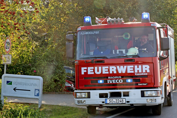 Die Feuerwehr an der Ruhrtalklinik ARCHIVFOTO: ANDREAS DUNKER