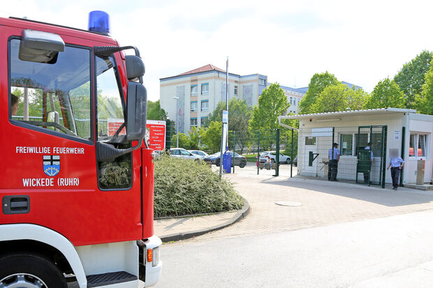 Feuerwehr vor der ZUE in Wimbern ARCHIVFOTO: ANDREAS DUNKER