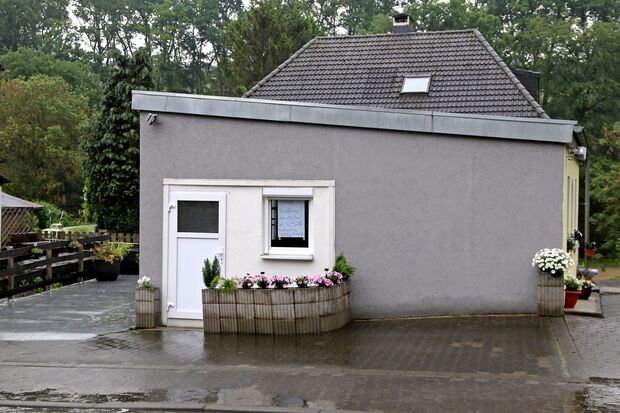 An der Wickeder Straße 18 in Wiehagen soll am Samstag angeblich ein Kiosk eröffnet werden. FOTO: CARINA WESTERWELLE