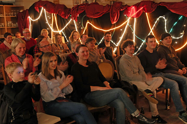 Das Publikum verlangte noch eine Zugabe von dem Pop-und-Jazz-Duo "JEB und JULES" aus Soest FOTO: ANDREAS DUNKER
