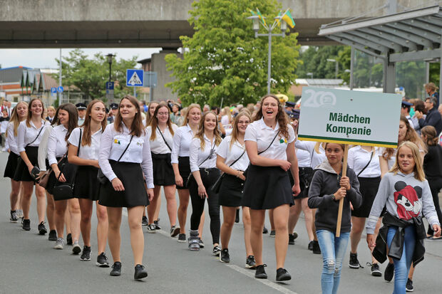 Die Mädchen-Kompanie der Schützenbruderschaft St. Johannes Wickede und Wiehagen FOTO: ANDREAS DUNKER Die Mädchen-Kompanie der Schützenbruderschaft St. Johannes Wickede und Wiehagen FOTO: ANDREAS DUNKER