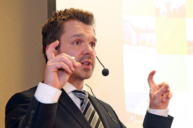 Referent Dr. Denis Simunec vom Soester Marien-Krankenhaus FOTO: ANDREAS DUNKER