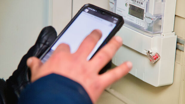 Eingabe des Standes beim Zähler für den elektrischen Strom FOTO: ANDREAS DUNKER