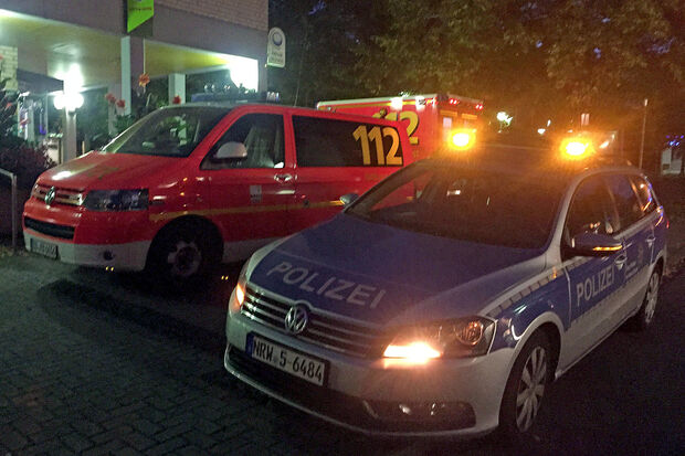 Ein Suizid-Versuch an den Bahngleisen löste einen Blaulicht-Einsatz in der Wickeder Ortsmitte aus. FOTO: ANDREAS DUNKER