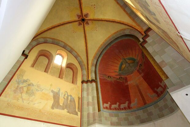 Die wiederentdeckte Wandmalerei aus dem alten Chorraum der katholischen St.-Antonius-Kirche in Wickede. FOTO: CARINA WESTERWELLE