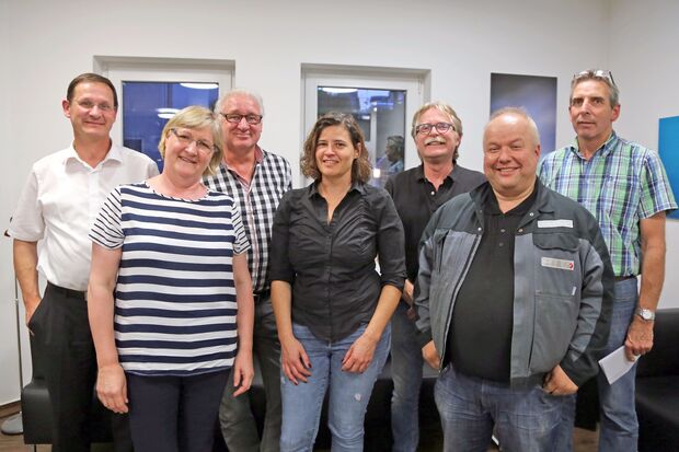 Die WIR-Mitglieder Dirk Reinke, Margarethe Schulte, Matthias George, Gabriela Kimpel, Dr. Clemens Frigge, Markus Thurau und Rüdiger Papenberg (von links) FOTO: ANDREAS DUNKER