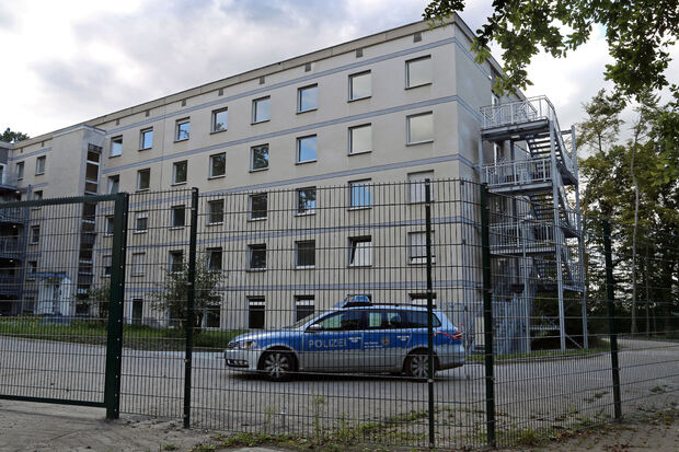 Die ZUE in Wimbern wird regelmäßig von der Polizei bestreift. ARCHIVFOTO: ANDREAS DUNKER