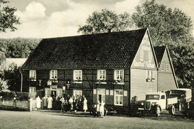 Ein historisches Schwarz-Weiß-Foto der Gaststätte „Zum kühlen Grund“ aus den 1930-er Jahren REPRO: VEREIN DORF WIMBERN
