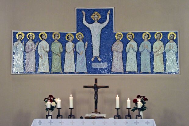Altarraum der evangelischen Christus-Kirche in Wickede FOTO: ANDREAS DUNKER
