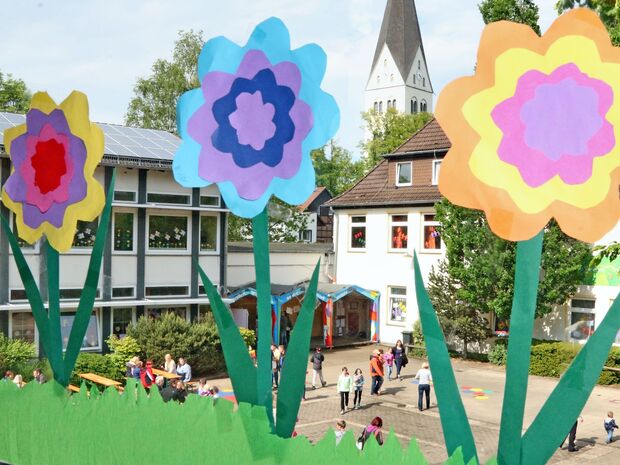 Blick auf den oberen Pausenhof der Engelhard-Grundschule ARCHIVFOTO: ANDREAS DUNKER