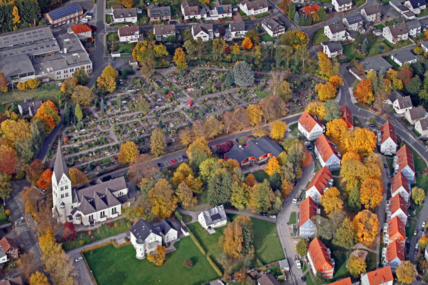 Der katholische Friedhof in Wickede ARCHIVFOTO: ANDREAS DUNKER