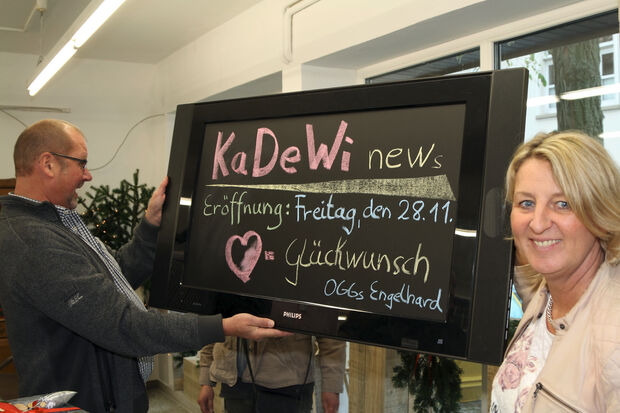 Tafel für Nachrichten und Angebote FOTO: ANDREAS DUNKER