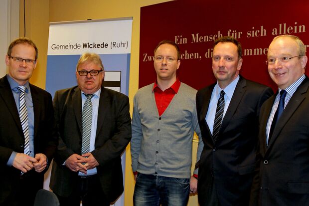 Einige der Teilnehmer am „Runden Tisch“ FOTO: ANDREAS DUNKER