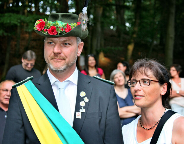 Das neue Schützenkönigspaar: Dietmar und Carina Wrede FOTO: ANDREAS DUNKER