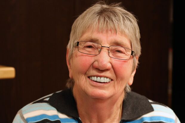 Anneliese Weßel mit 78 Jahren noch immer als Übungsleiterin in der Reha-Sport-Gemeinschaft Wickede (Ruhr) aktiv. Inzwischen seit 28 Jahren in dieser Funktion. FOTO: ANDREAS DUNKER